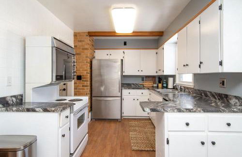 NEW Charming Home in the Heart of North Fargo - Foto 32