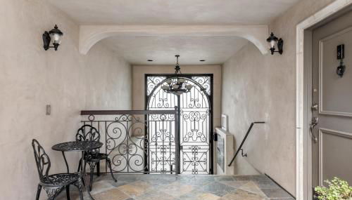 Luxury 2-Bedroom Condo in Studio City - Foto 4