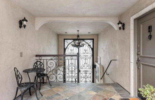 Luxury 2-Bedroom Condo in Studio City - Foto 4