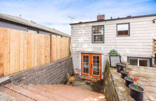 Artist 750sqft 2BR Basement Maple Leaf Park - Foto 7