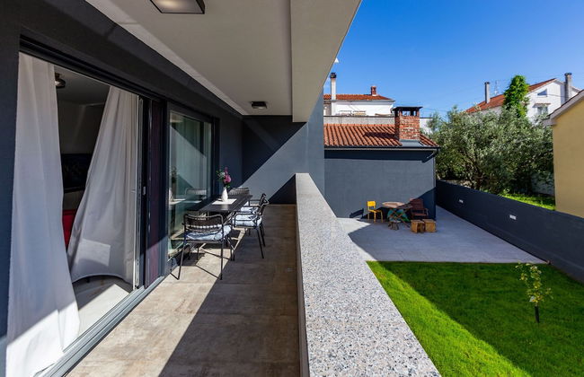 Exquisite Prestige Luxury Apartments With Shared Pool - Photo 43