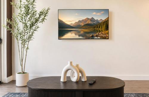 Resort-Style APT with Pool, Gym & Parking 10min to Disneyland - Foto 45