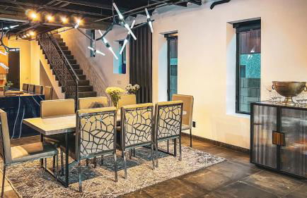 NEW Luxury Concrete Home Just Minutes from the Beach - Foto 18