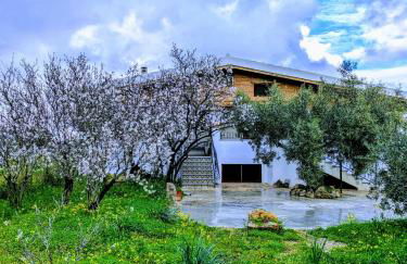 Agriturismo "PIRASTRERI" - Foto 1