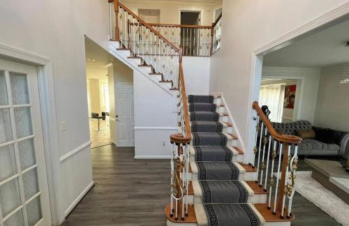 Spacious 5 BR House w/ Gym - Foto 36