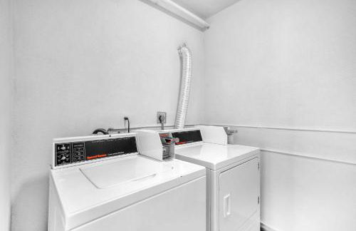 West Brickell - #3 - Renovated 2 1 & Parking - Foto 18