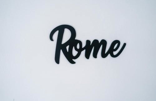 Spacious 5 bedroom house near Leeds City Centre sleeps 12 suits contractors with free parking - Foto 11