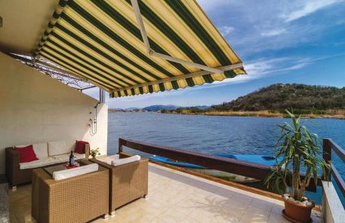 Two-Bedroom Holiday Home In Opuzen - Foto 8