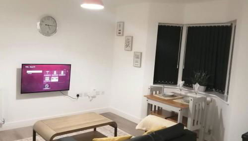 1 Bed Apartment Sleeps 2 - Parking & Wifi - Foto 5