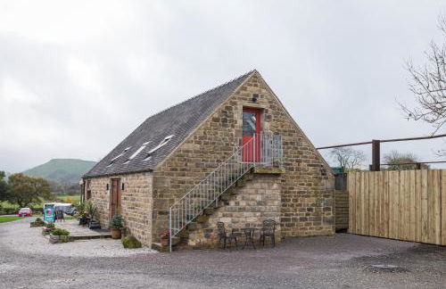 Hayloft with Log Burner and panoramic views - Photo 24