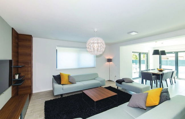 Modern Kastel Villa With Private Pool, Gym, and Large Outdoor Space - Foto 18