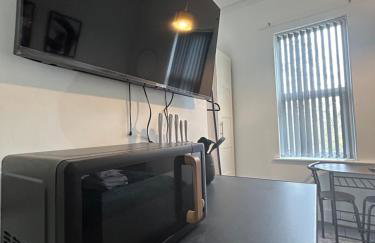 Large Studio with homely features! - Foto 7