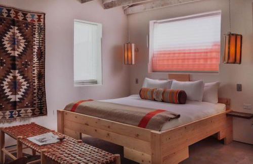 Large West Texas Suite at Iconic Property - Foto 13