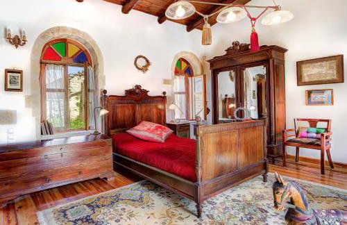 Nassibe Estate - Photo 46