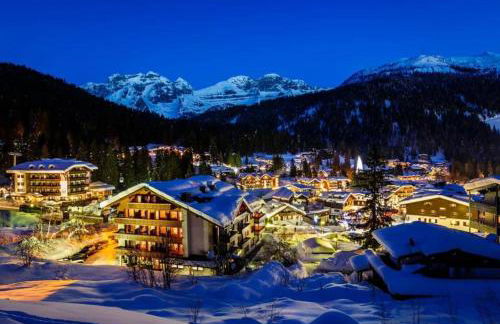 VACANZE VICINO ALLE PISTE - Vicino a Parcheggio e Centro Benessere - Parco Naturale Adamello Brenta - WI-FI & Netflix - Foto 25