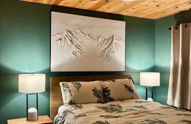 Modern Peaceful Nordic Cabin Near Lake with Pickleball-Basketball Court - Foto 21