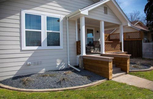 StockYards! Less than 4 minutes-Sleeps 8-Lee House - Foto 13