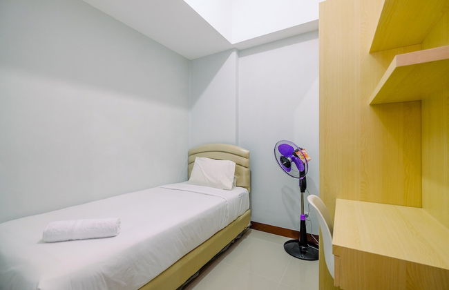 Elegant and Comfort 2BR at Royal Heights Apartment - Foto 2