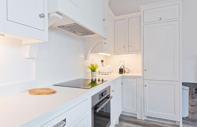 Henrietta Suites City Centre - Photo 34