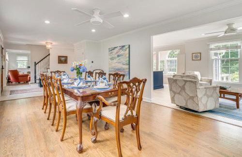 Pool, Sunroom and Gardens Luxe Sandy Hook Home! - Foto 6