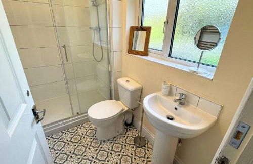 Y-Not House - Double Rooms with Private Bathroom - Photo 21