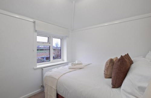 Stylish 3-Bed Countryside House, Peace & Privacy - Foto 11