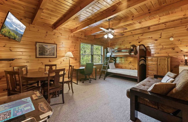 Rustic 3br Cabin Near Lake w/ Hot Tub! - Foto 24