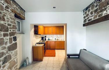 Davelis House - Photo 30