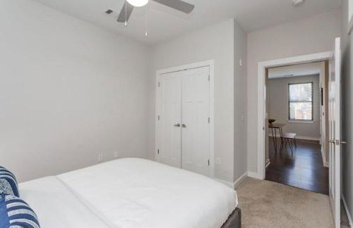 CozySuites Music Row Spacious 2BR free parking 25 - Foto 10
