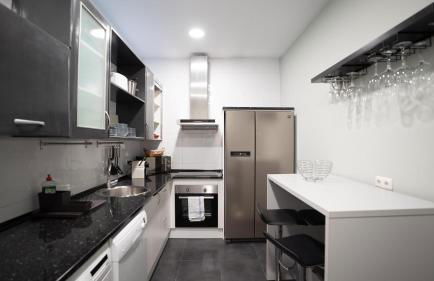 Céntrico, junto a estación de bus/tren, y playas - Foto 22