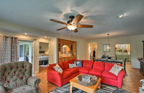 Lakefront Condo with Resort-Style Amenities and Marina - Foto 4