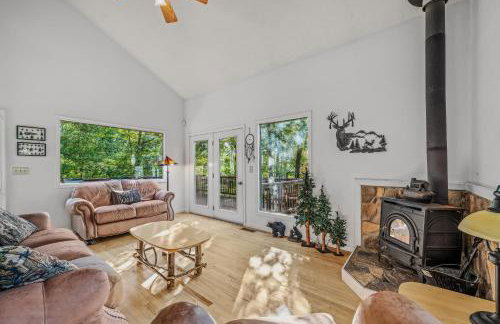 Almost Heaven - Grill, 2 King Beds, Wifi, Deck, Pool Access, Hiking, Wood Stove, Family Friendly - Foto 11