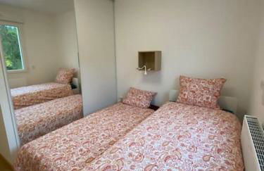 VILLA VUE LAC -3 chambres jardin-proche du lac et du Centre-ville , 2 places parking - Foto 29