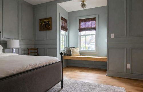 Speakeasy Family Retreat with Skyline Views - Foto 12