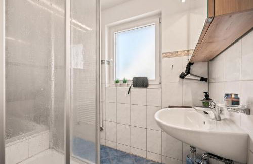 Heimatliebe in direkter Seenähe - Foto 12