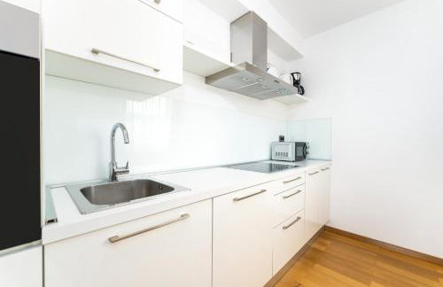 Beachfront apartment with pool, panoramic sea view - by Traveler tourist agency Krk - ID 2390 - Foto 30