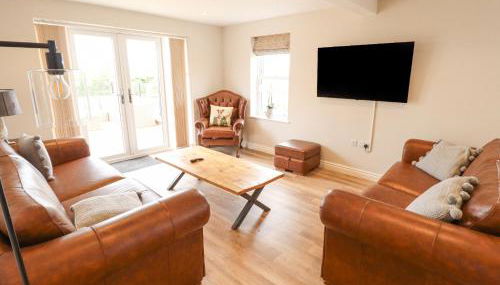 Foremans Cottage - Photo 3