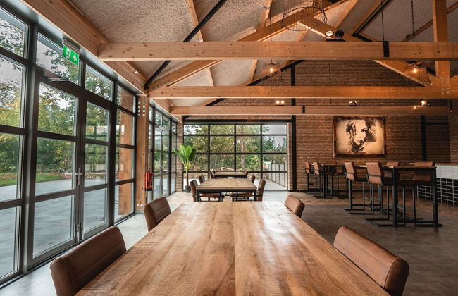 Large Countryside Group Stay - Photo 7