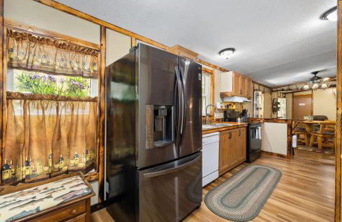 Peaceful Boise Retreat 3BR with Cozy Deck - Foto 6