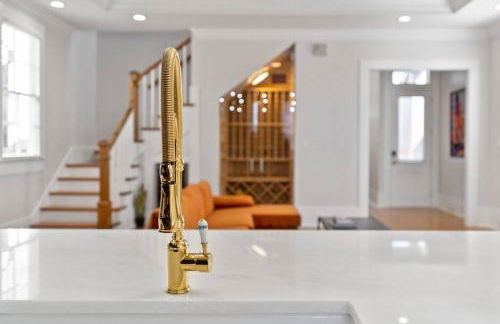 Modern Home Overlooking Downtown - Foto 28