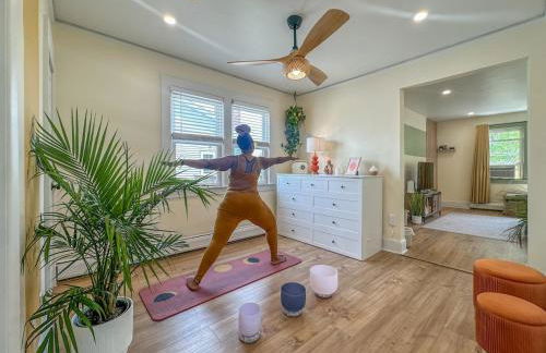 Zen Den With King Bed and Very Close to Airport - Foto 13