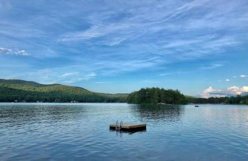 Little Red Wing 50s Lake Cabin - Foto 17