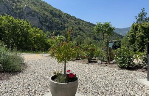 Gites Les Rochers de Plaisians avec piscine privée - Foto 21