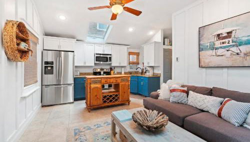 Two Cottages w/ Patios - Close to Beach - Foto 2