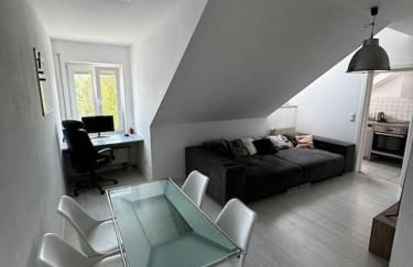 Traumhafte Wohnung direkt am See, S-Bahn nähe - Foto 1