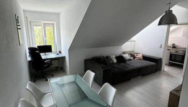 Traumhafte Wohnung direkt am See, S-Bahn nähe - Foto 1