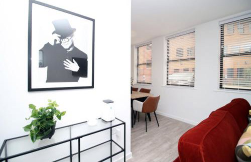 Modern Two BR | Free Parking - Foto 30