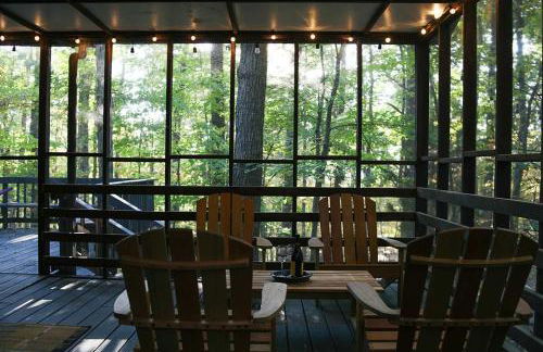 Cozy & Curated w Fire Pit Fireplace & Fast WiFi - Foto 19