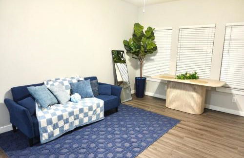 Trenton Sky Suite, Comfort, Pool, Gym, Gated Access - Photo 1