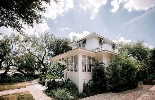 Historic Cottage Rental near Bentsen-Rio Grande Valley State Park in Mission, Texas - Photo 7